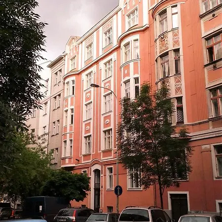 Apartment Sense Of Zizkov Prague Exterior photo